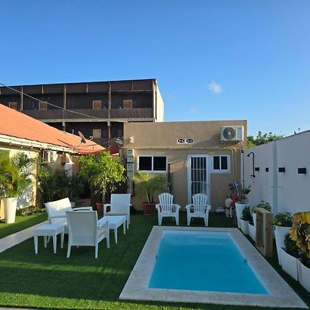 The Jazmine'S Apartment A Oranjestad Exterior photo
