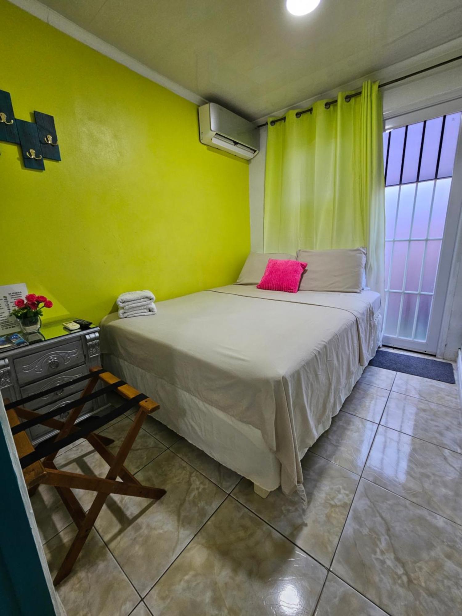 The Jazmine'S Apartment A Oranjestad Exterior photo