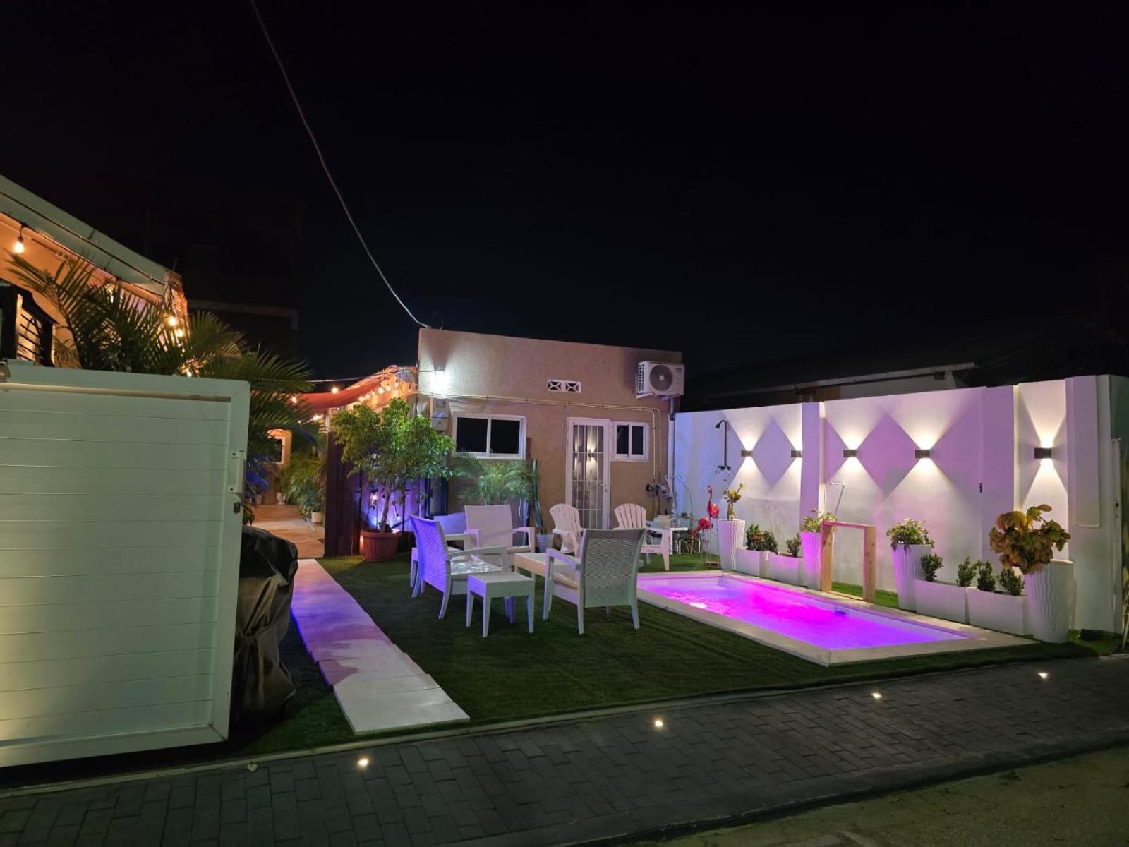 The Jazmine'S Apartment A Oranjestad Exterior photo