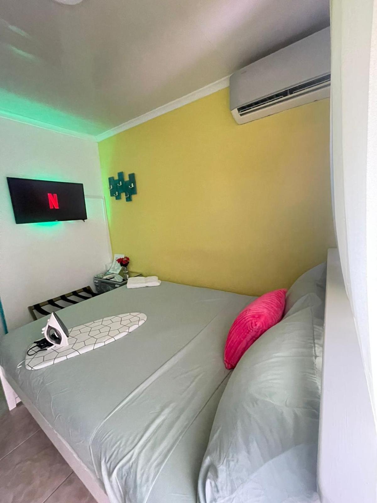 The Jazmine'S Apartment A Oranjestad Exterior photo